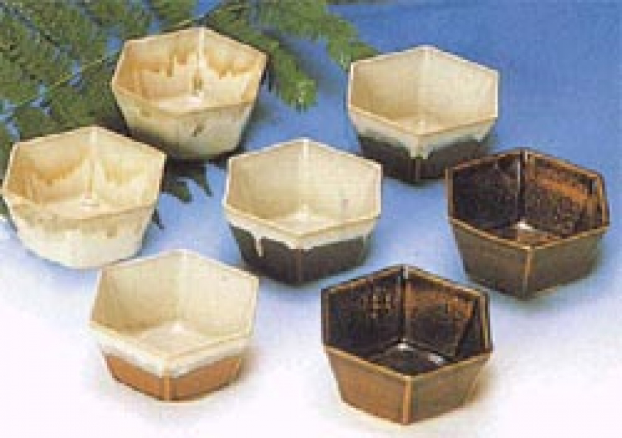 幻の 名茶碗 小久慈焼 唯一の窯元 六代目 熊谷龍太郎 （ 竜太郎 ） 茶碗 Amazon.co.jp: 幻の 名茶碗 小久慈焼 唯一の窯元 六代目 熊谷