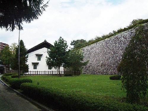Hiko Mikura (the only remaining building)