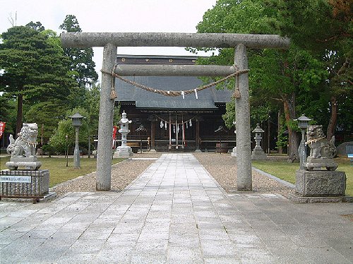 鳥谷ヶ崎神社	
