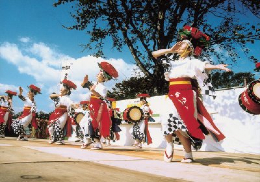 さんさ踊り | いわての文化情報大事典