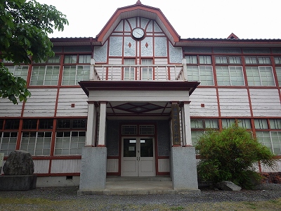 Former Kamihazumi Elementary School
