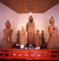 Wooden wooden statue