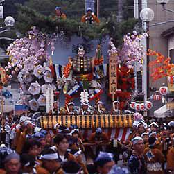 盛冈八幡神社节