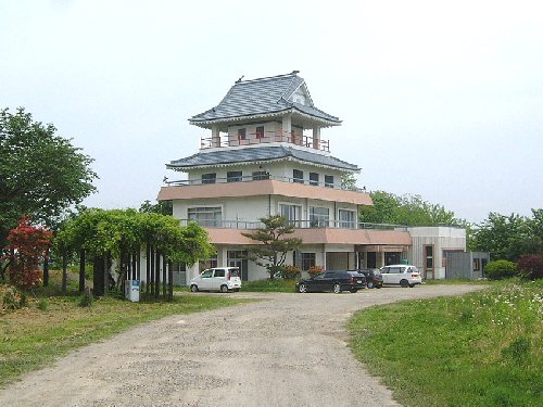 Iwasaki public hall