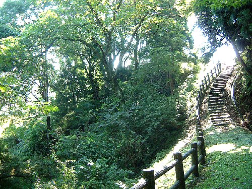 Honmaru和Ninomaru之间的护城河